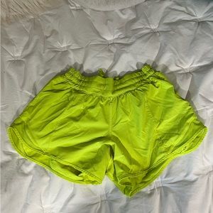 Lululemon hotty hot shorts ‘4 in neon yellow